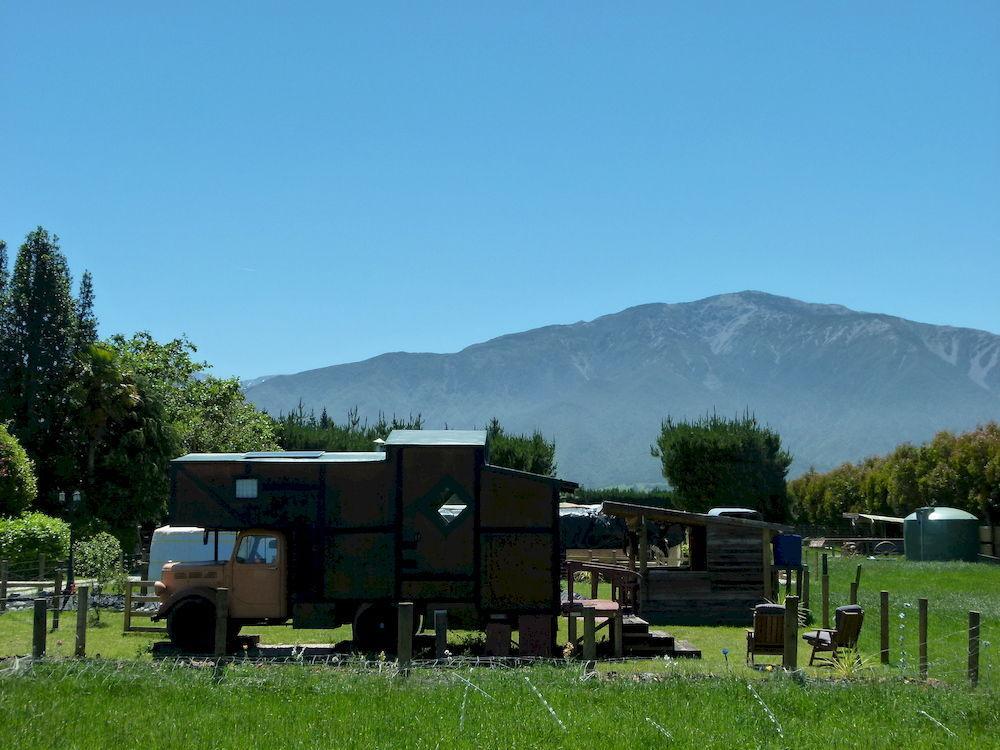 קאיקורה Wacky Stays - Unique Farm-Stay Glamping Rentals, Free Animal Feeding Tours מראה חיצוני תמונה