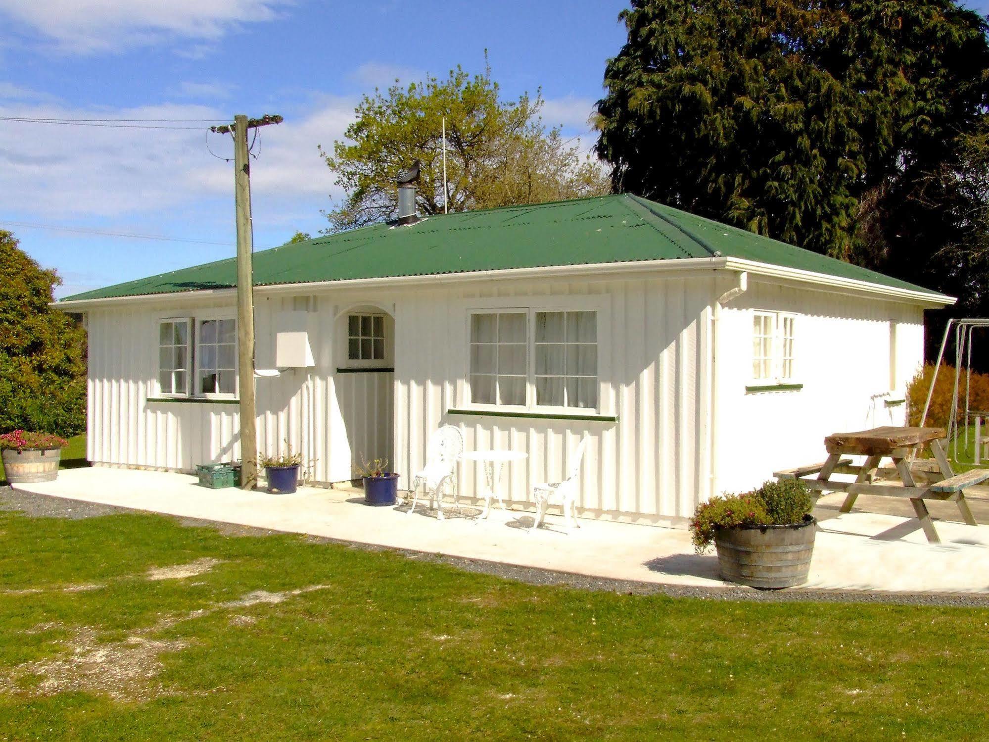 קאיקורה Wacky Stays - Unique Farm-Stay Glamping Rentals, Free Animal Feeding Tours מראה חיצוני תמונה