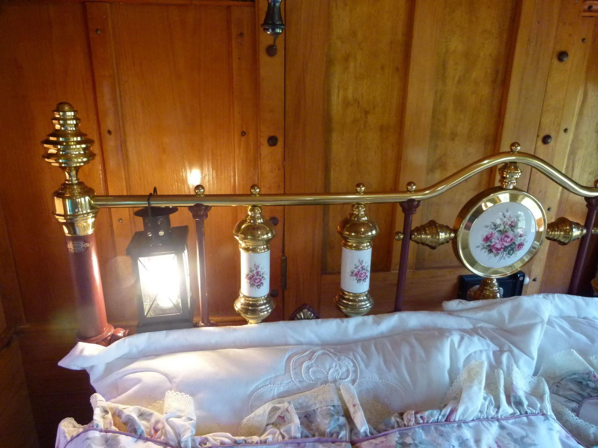 קאיקורה Wacky Stays - Unique Farm-Stay Glamping Rentals, Free Animal Feeding Tours מראה חיצוני תמונה