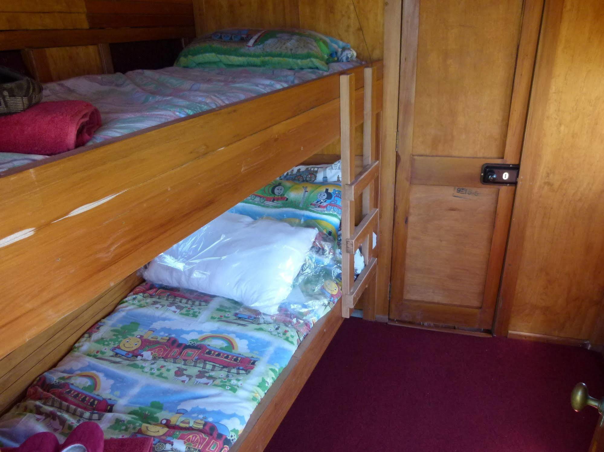 קאיקורה Wacky Stays - Unique Farm-Stay Glamping Rentals, Free Animal Feeding Tours מראה חיצוני תמונה